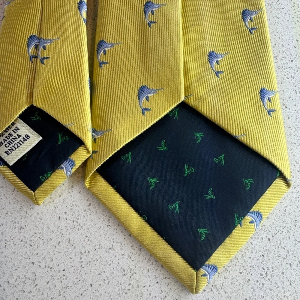 club room yellow blue marlin silk tie